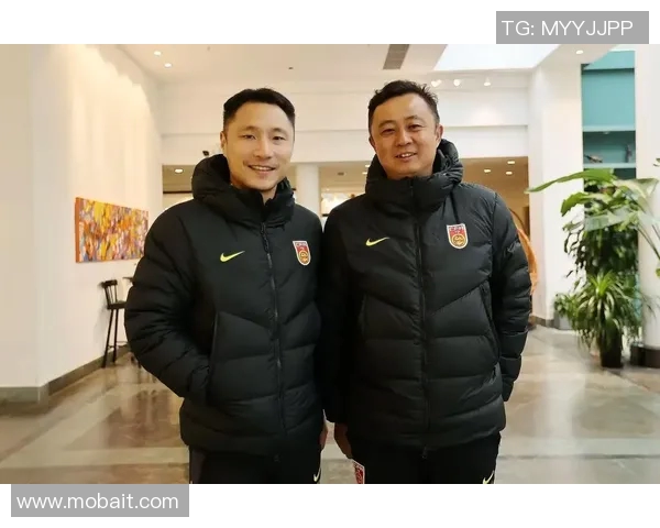 足球明星教官究竟是谁揭秘他们的训练秘笈与成功之路